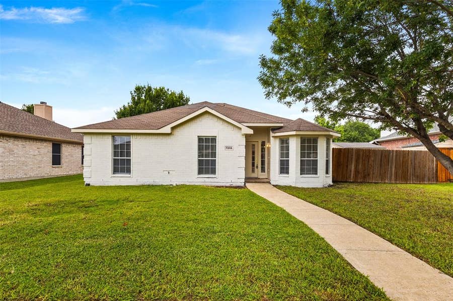 Property photo for 7205 Airline Drive, Rowlett, TX