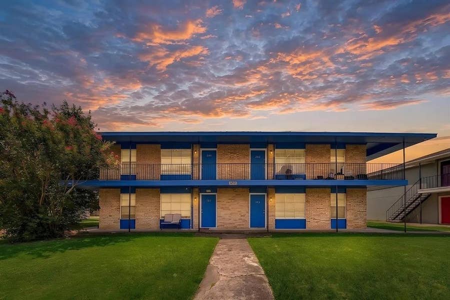 Property photo for 3024 Tudor Lane, Irving, TX