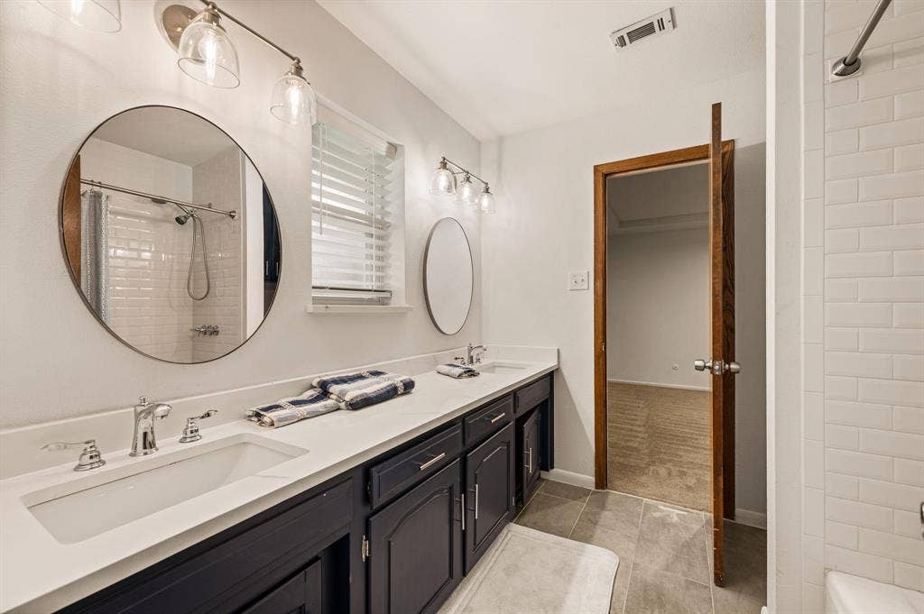 1608 Delta Drive, Arlington, TX 76012 1608 Delta Drive, Arlington, TX 76012