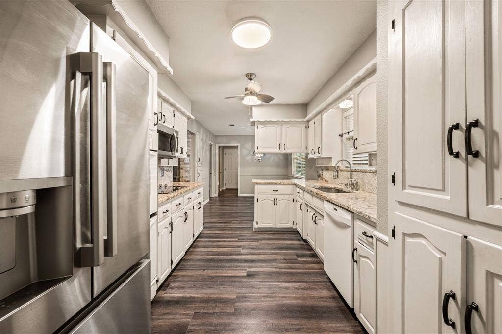 1608 Delta Drive, Arlington, TX 76012 1608 Delta Drive, Arlington, TX 76012
