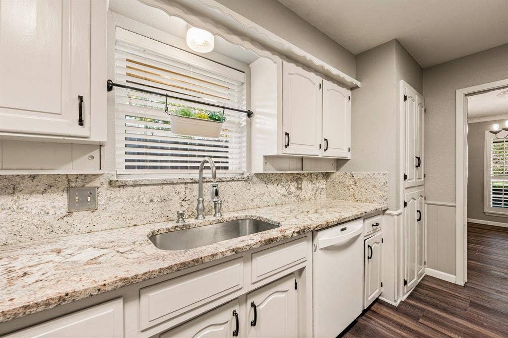 1608 Delta Drive, Arlington, TX 76012 1608 Delta Drive, Arlington, TX 76012
