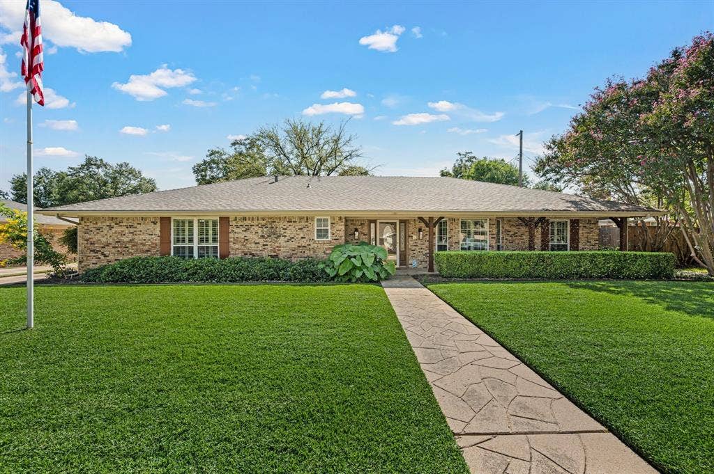1608 Delta Drive, Arlington, TX 76012 1608 Delta Drive, Arlington, TX 76012