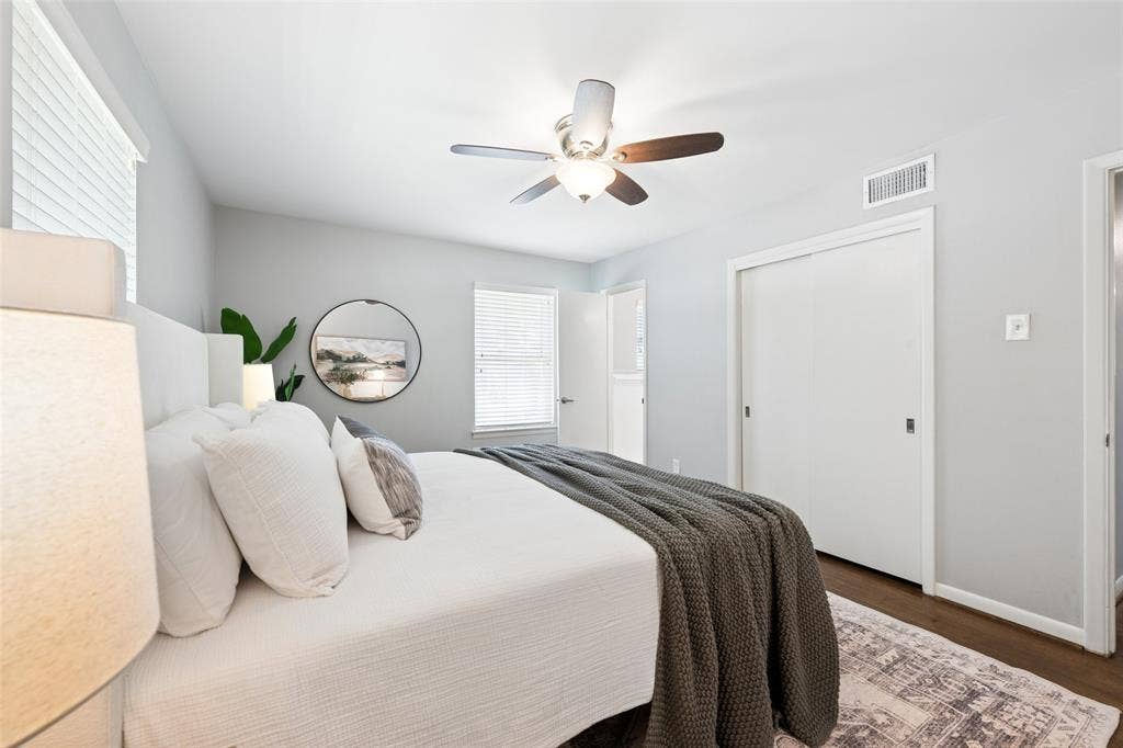 2546 Telegraph Avenue, Dallas, TX 75228 2546 Telegraph Avenue, Dallas, TX 75228