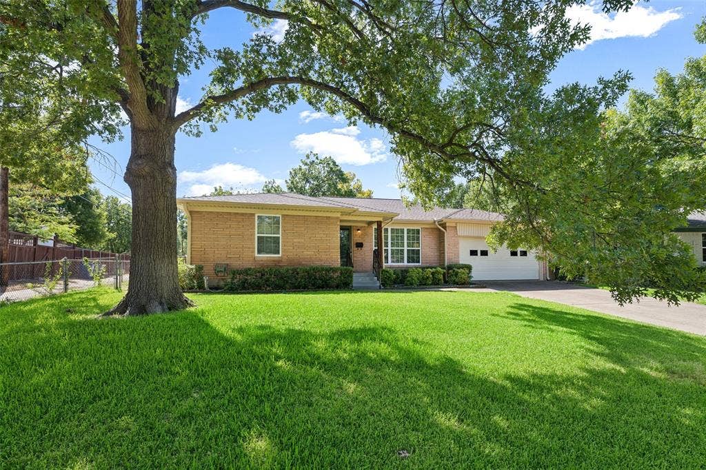 2546 Telegraph Avenue, Dallas, TX 75228 2546 Telegraph Avenue, Dallas, TX 75228
