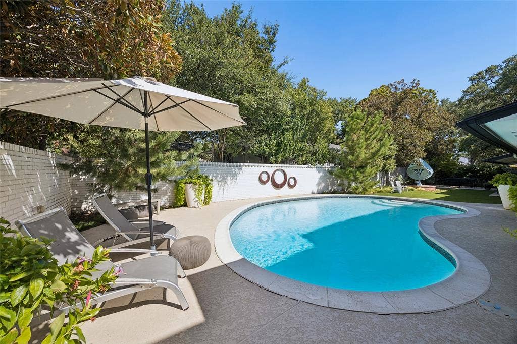 Generous size yard and pool.