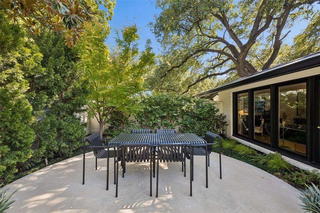 5343 Southern Avenue, Dallas, TX 75209