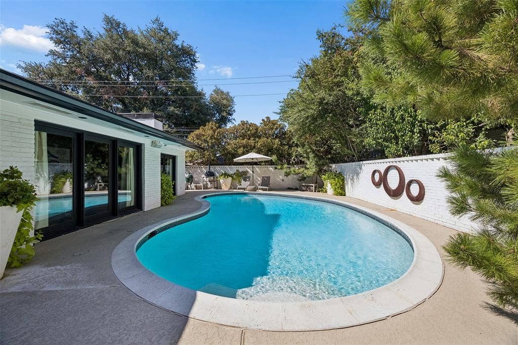 5343 Southern Avenue, Dallas, TX 75209