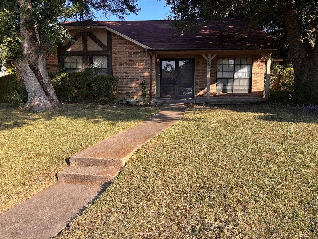 7402 Red Osier Road, Dallas, TX 75249 7402 Red Osier Road, Dallas, TX 75249