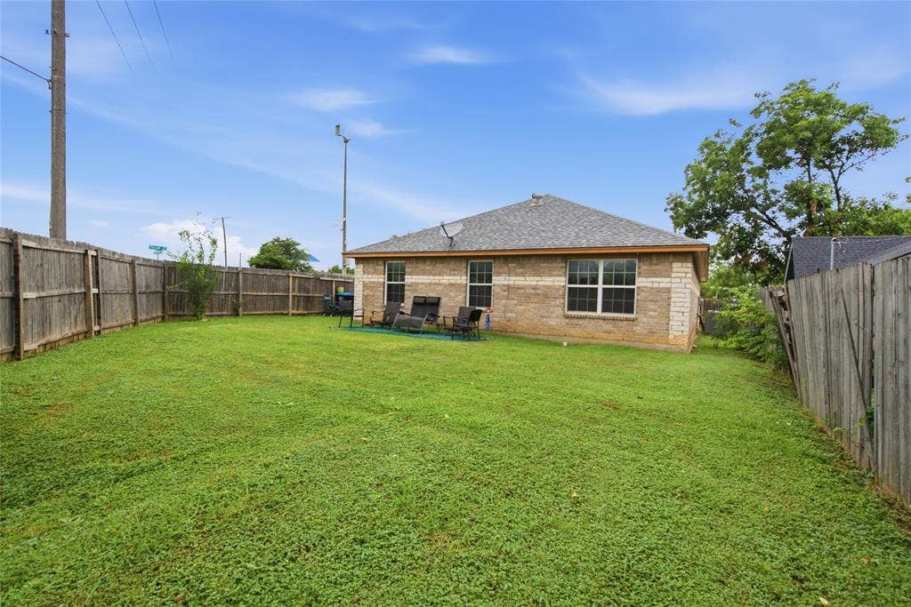 2900 Fitzhugh Avenue, Fort Worth, TX 76105 2900 Fitzhugh Avenue, Fort Worth, TX 76105