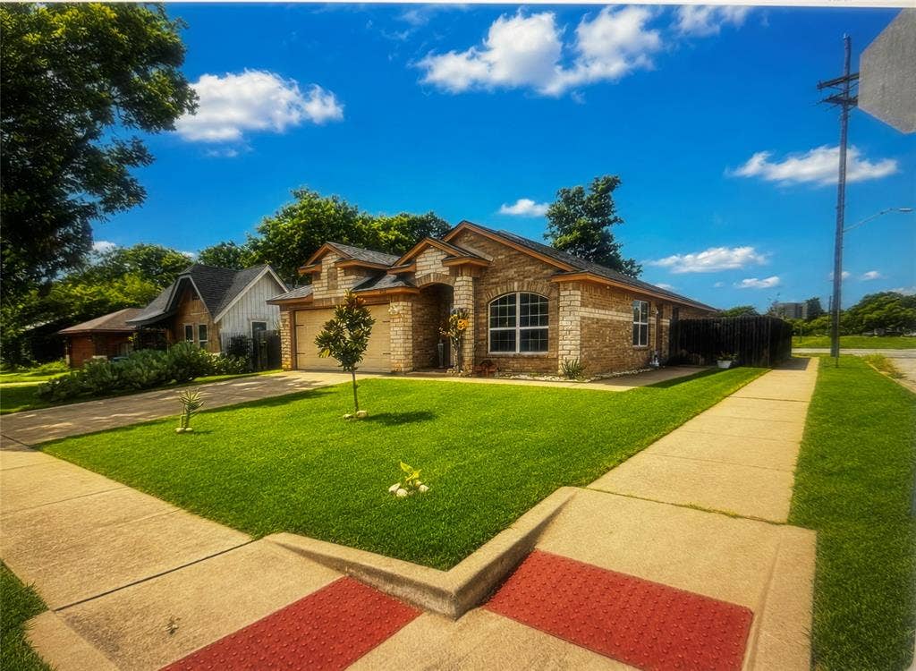 2900 Fitzhugh Avenue, Fort Worth, TX 76105 2900 Fitzhugh Avenue, Fort Worth, TX 76105