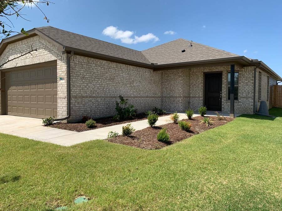 Property photo for 1414 Warringwood Drive, Greenville, TX