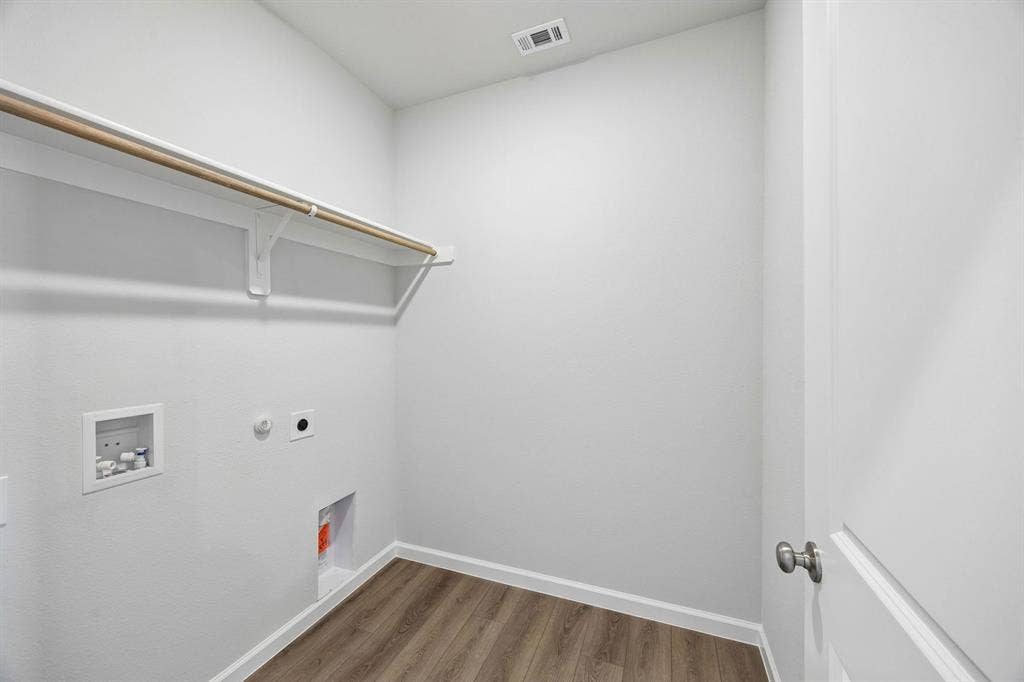 1223 Briar Street, Princeton, TX 75407 Representative (19)