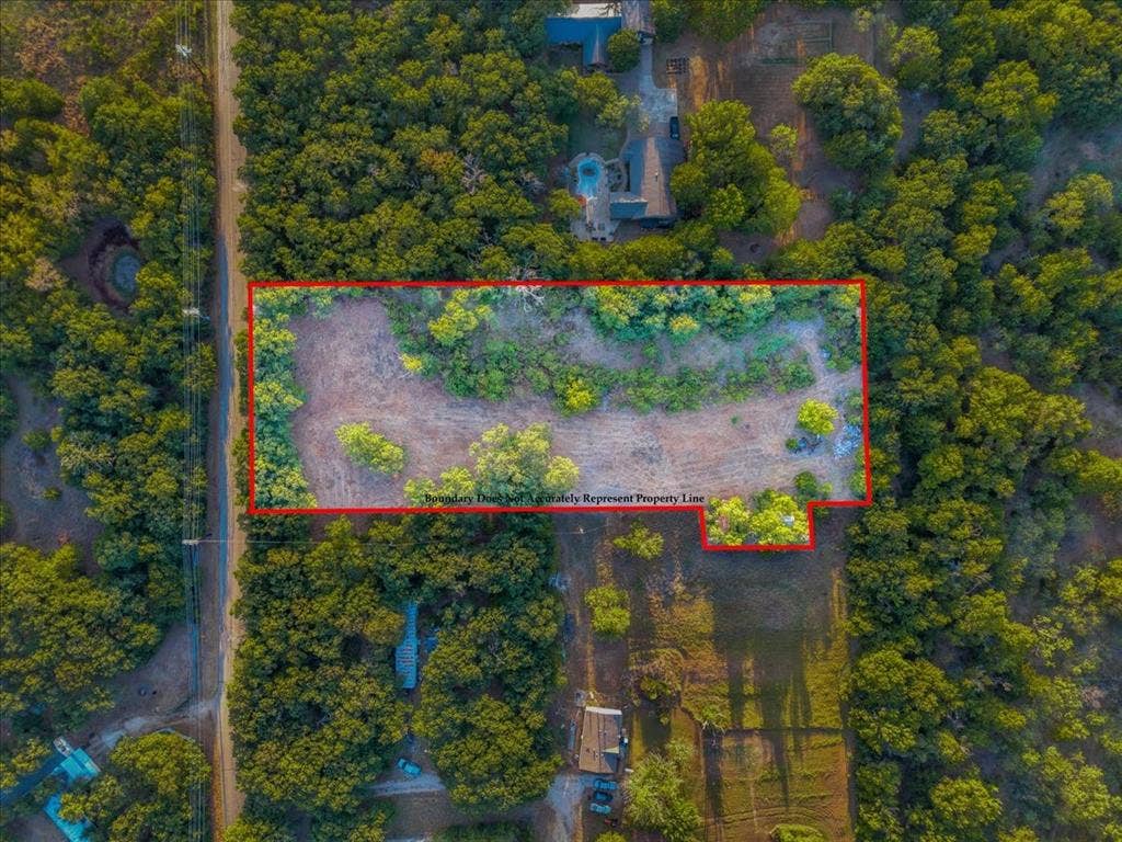 1709 Fox Lane, Burleson, TX 76028 1709 Fox Lane, Burleson, TX 76028