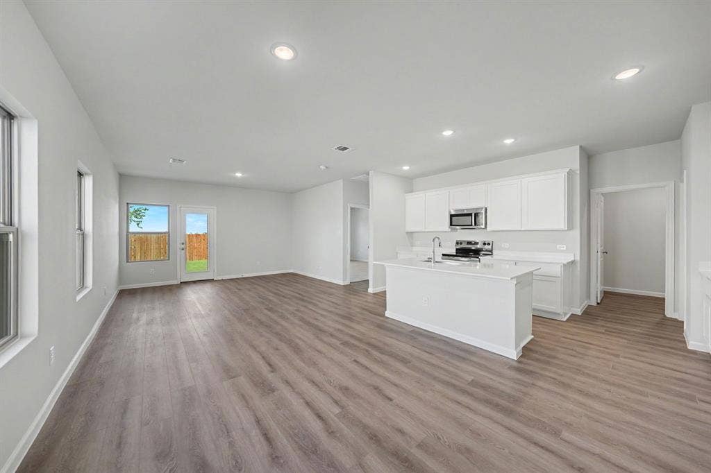 1207 Briar Street, Princeton, TX 75407 5-web-or-mls-DSC02033