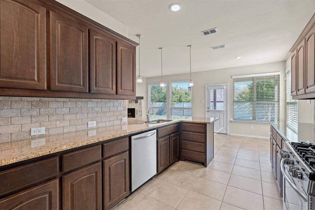 1704 Sparrow Street, Argyle, TX 76226 1704 Sparrow Street, Argyle, TX 76226