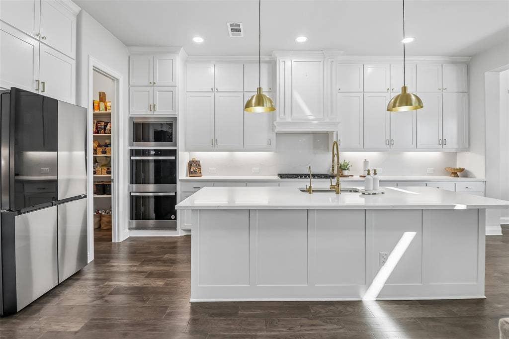 4417 Groundwater Way, Midlothian, TX 76065 4417 Groundwater Way, Midlothian, TX 76065