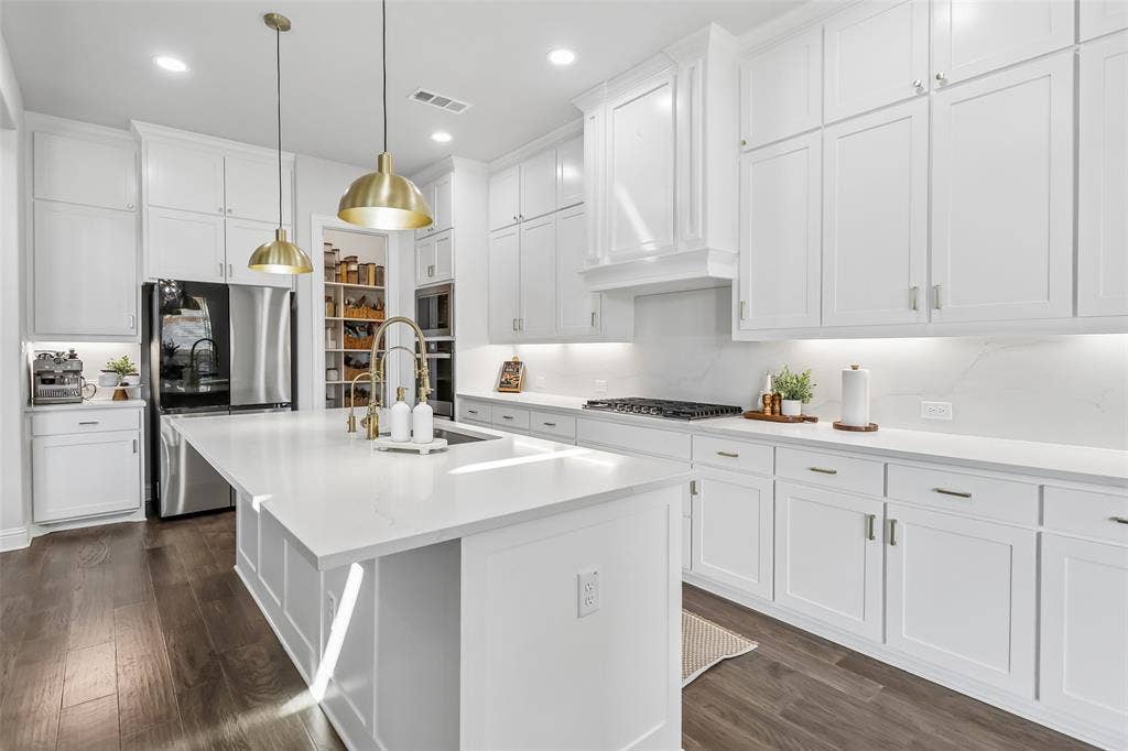 4417 Groundwater Way, Midlothian, TX 76065 4417 Groundwater Way, Midlothian, TX 76065