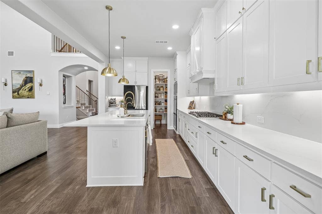 4417 Groundwater Way, Midlothian, TX 76065 4417 Groundwater Way, Midlothian, TX 76065