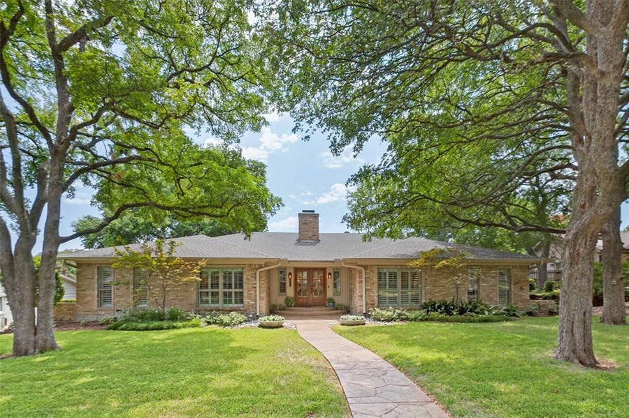 Property photo for 313 Arborcrest Drive, Richardson, TX
