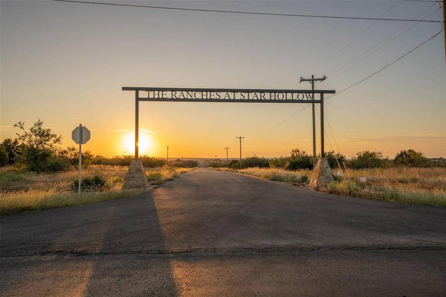 Property photo for 454 Mt Hollow Drive, Granbury, TX