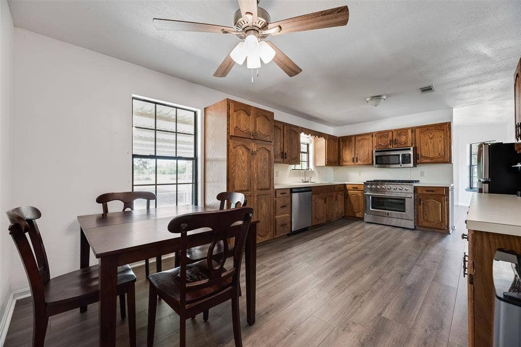 17450 Fm 2613, Kemp, TX 75143 17450 Fm 2613, Kemp, TX 75143