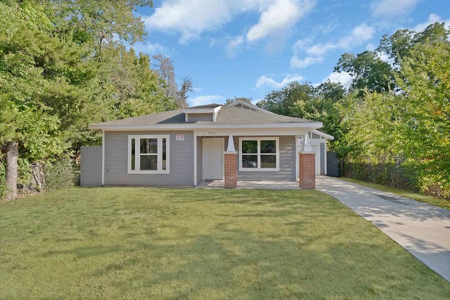 Property photo for 1415 E Jefferson Avenue, Fort Worth, TX