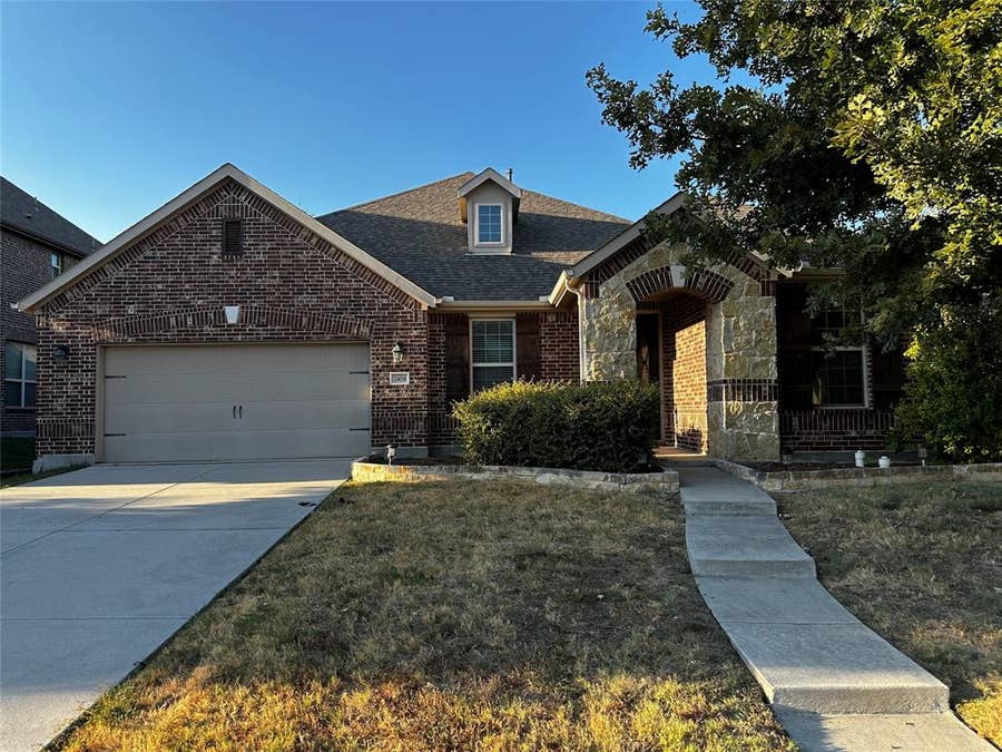 Property photo for 2404 Shenfield Drive, McKinney, TX