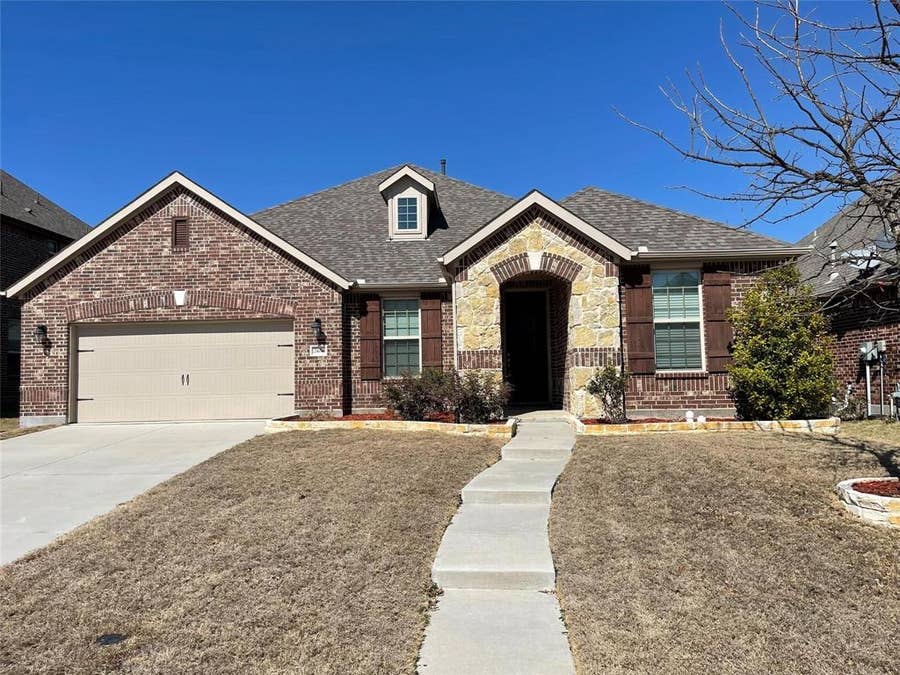 Property photo for 2404 Shenfield Drive, McKinney, TX