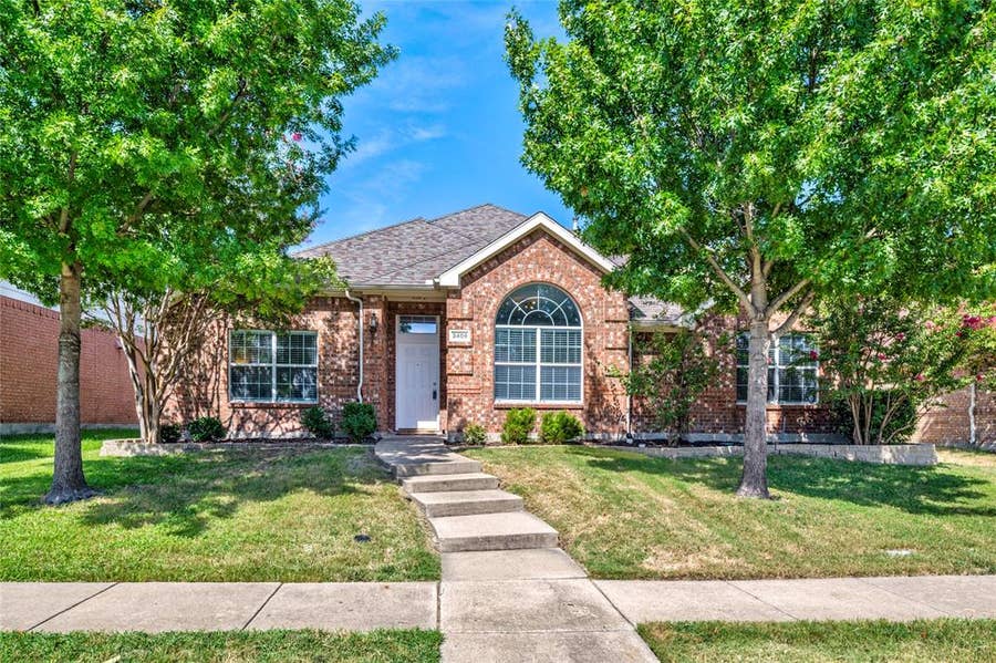 Property photo for 3408 Loblolly Lane, McKinney, TX