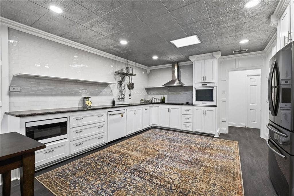 726 Mulberry Drive, Athens, TX 75751 726 Mulberry Drive, Athens, TX 75751