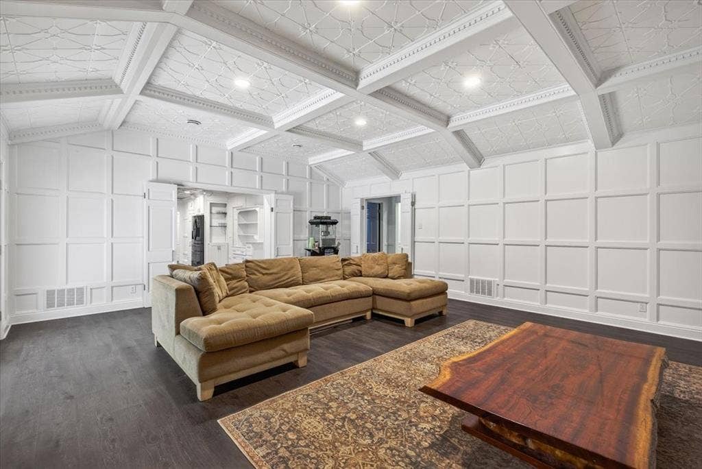 726 Mulberry Drive, Athens, TX 75751 726 Mulberry Drive, Athens, TX 75751