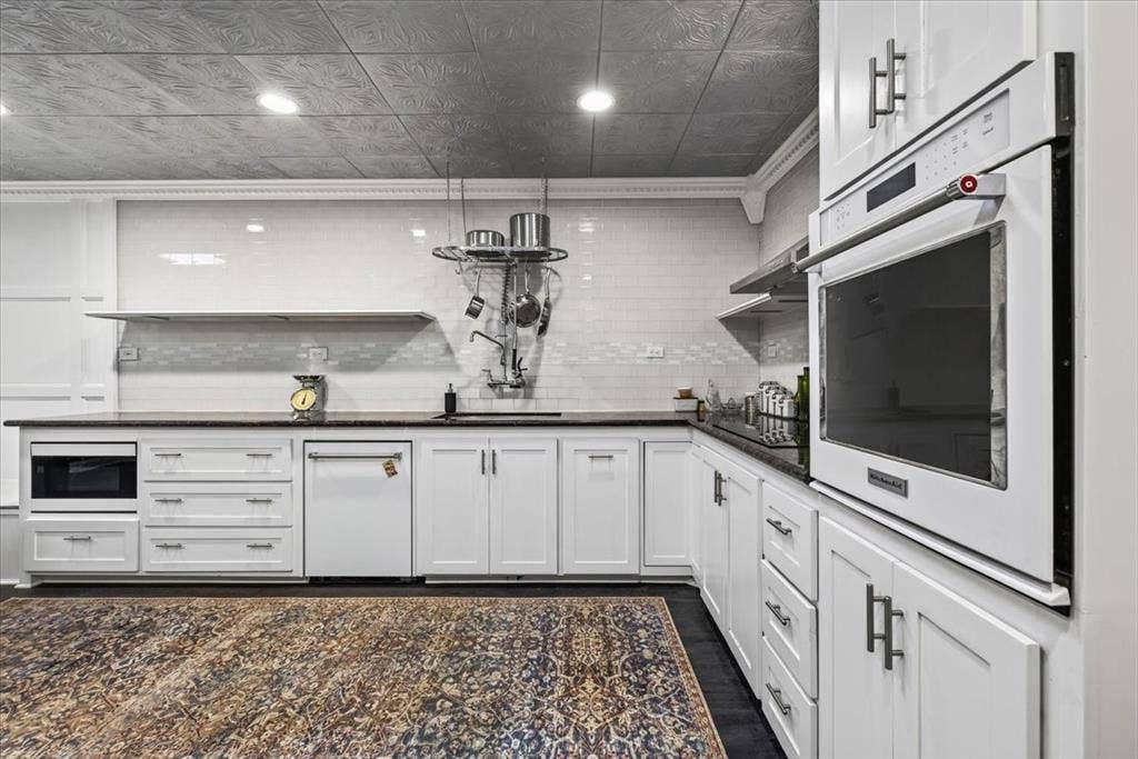 726 Mulberry Drive, Athens, TX 75751 726 Mulberry Drive, Athens, TX 75751