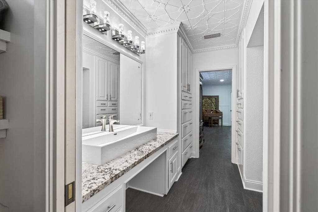 726 Mulberry Drive, Athens, TX 75751 726 Mulberry Drive, Athens, TX 75751
