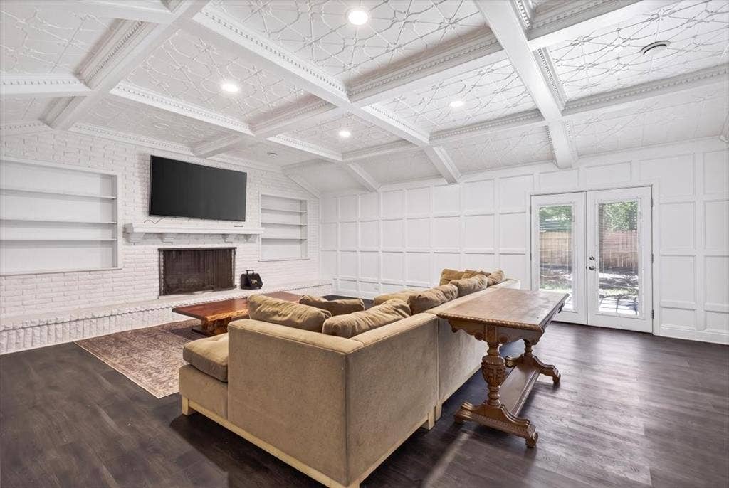 726 Mulberry Drive, Athens, TX 75751 726 Mulberry Drive, Athens, TX 75751