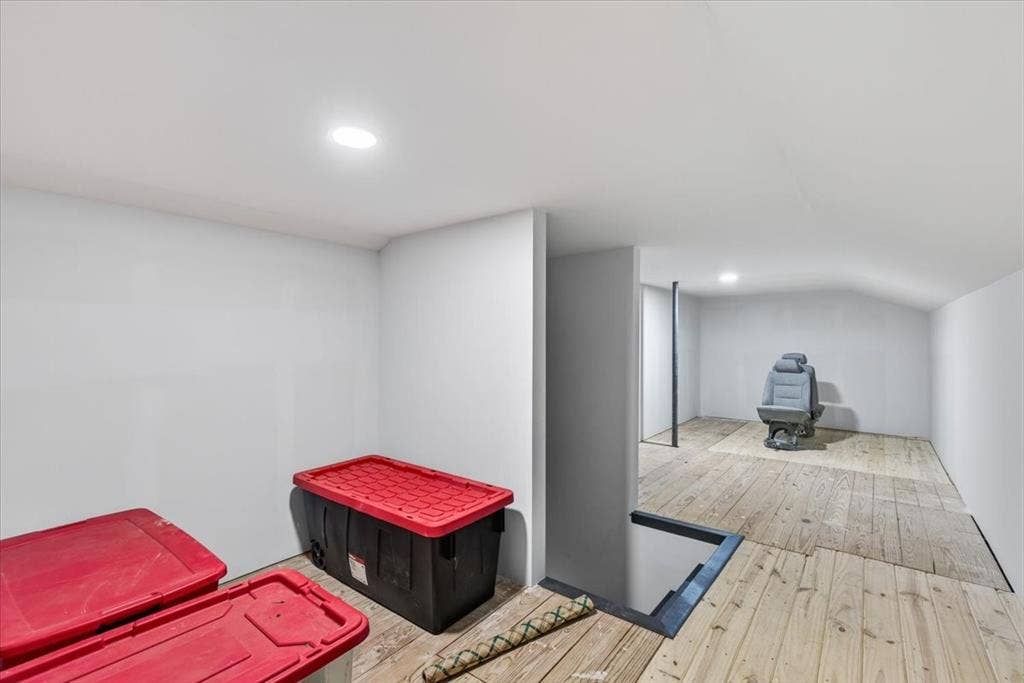 726 Mulberry Drive, Athens, TX 75751 726 Mulberry Drive, Athens, TX 75751