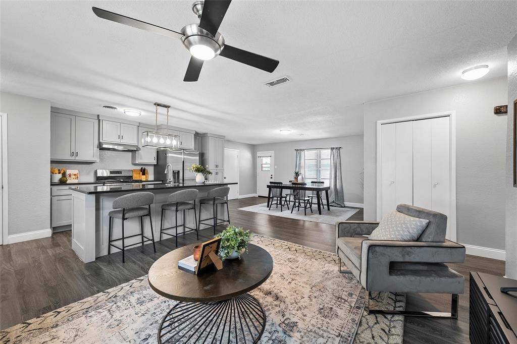 833 N 60th Street, Waco, TX 76710 833 N 60th Street, Waco, TX 76710