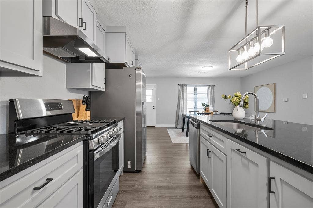 833 N 60th Street, Waco, TX 76710 833 N 60th Street, Waco, TX 76710