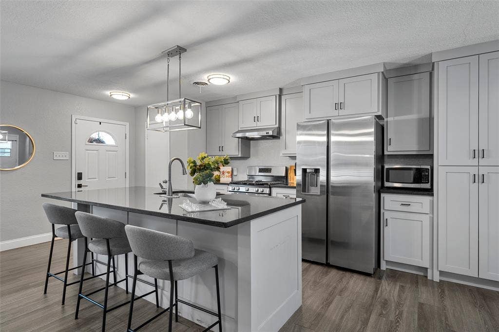 833 N 60th Street, Waco, TX 76710 833 N 60th Street, Waco, TX 76710
