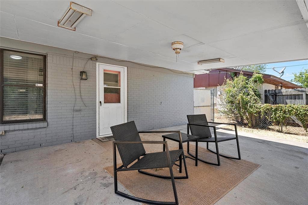 833 N 60th Street, Waco, TX 76710 833 N 60th Street, Waco, TX 76710