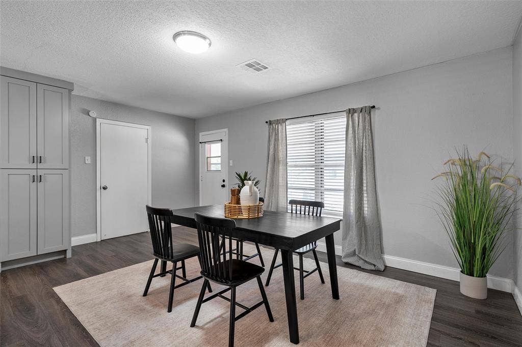 833 N 60th Street, Waco, TX 76710 833 N 60th Street, Waco, TX 76710