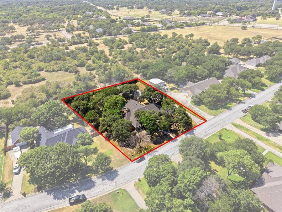 Property photo for 128 Oakwood Court, Lakeside, TX
