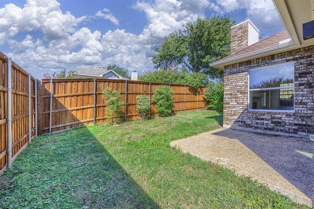 4203 N Capistrano Drive, Dallas, TX 75287 Rear patio and yard