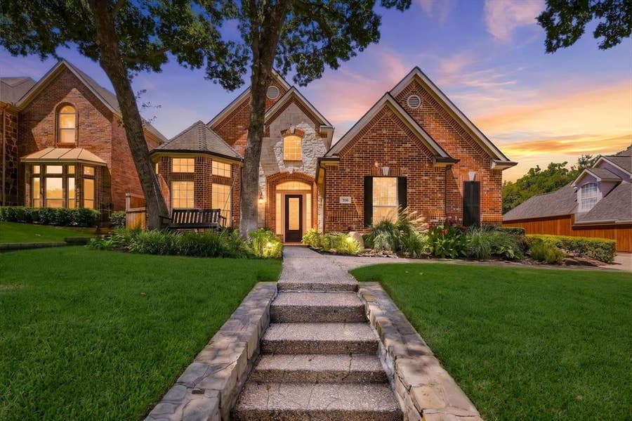 Property photo for 708 Lakeway Drive, Keller, TX