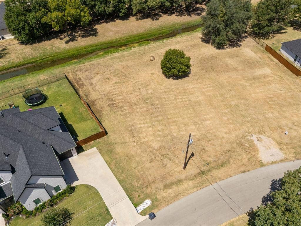 7614 Cranford Court, Arlington, TX 76001 7614 Cranford Court, Arlington, TX 76001