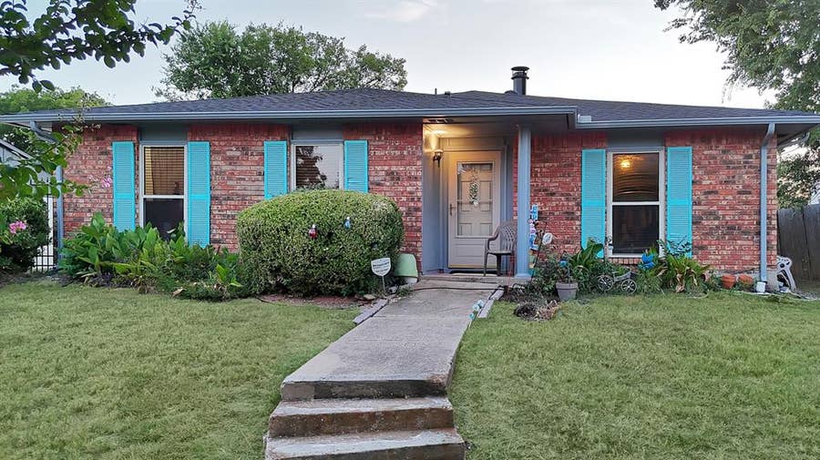 Property photo for 241 S Young Boulevard, DeSoto, TX