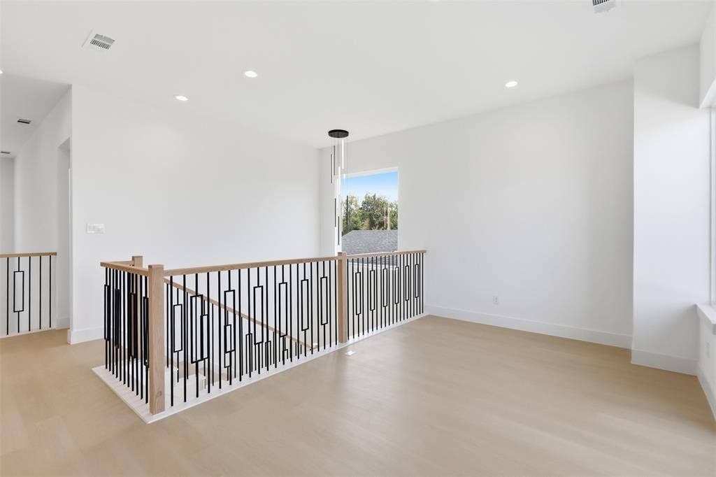 1414 Doyle Avenue, Dallas, TX 75203 1414 Doyle Avenue, Dallas, TX 75203