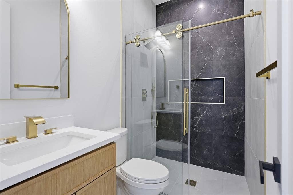 1414 Doyle Avenue, Dallas, TX 75203 1414 Doyle Avenue, Dallas, TX 75203