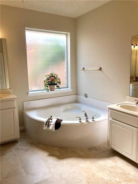 3633 Bonita Drive, Plano, TX 75025 3633 Bonita Drive, Plano, TX 75025