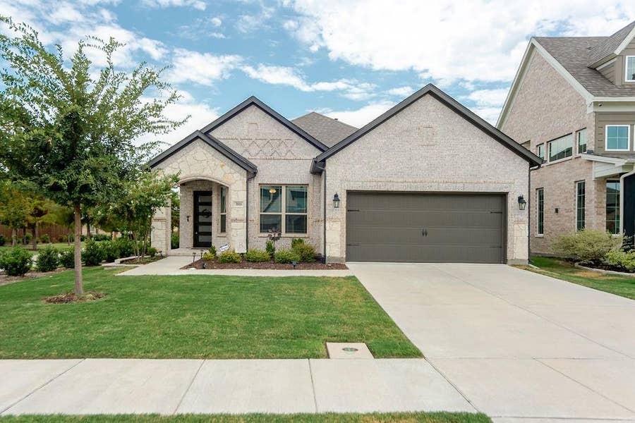 Property photo for 3816 Lochwood Drive, Rowlett, TX