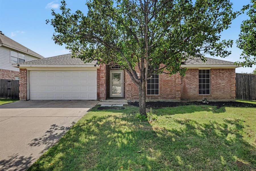Property photo for 3820 Willowick Circle, Denton, TX